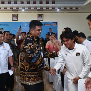 Serahkan Tali Asih Peraih Medali SEA Games, Gubernur Sumut: Atlet Berprestasi Titik Awal Indonesia Emas 2045