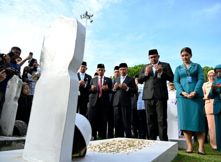 Ziarah Penuh Makna HUT ke-78 Sumut, Bobby Nasution Ajak Teladani Jasa Pahlawan