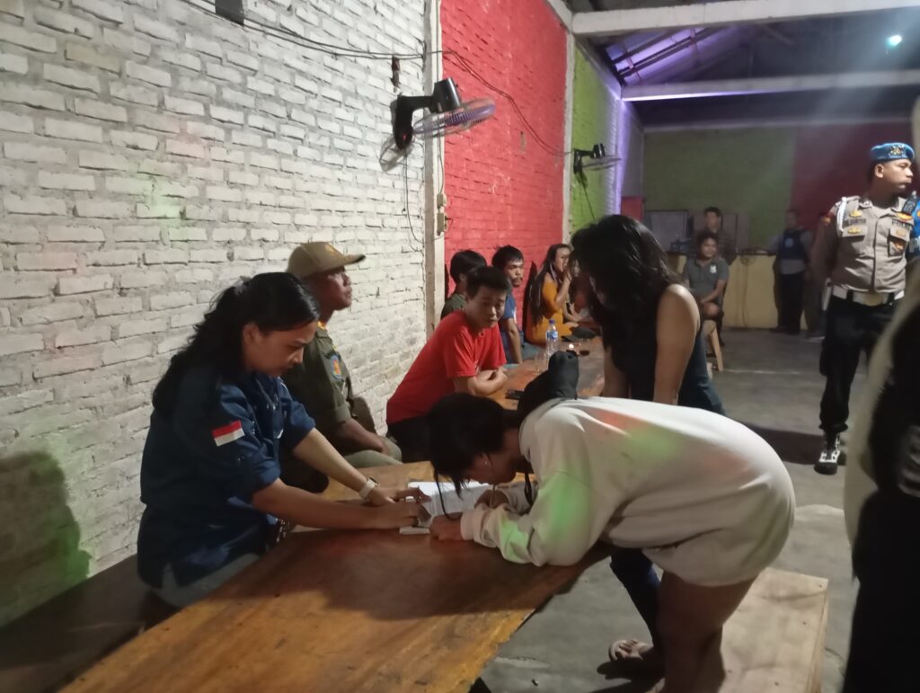 Razia Tempat Hiburan Malam, BNNK Sergai dan Tim Gabungan Amankan 50 Pengguna Narkoba 