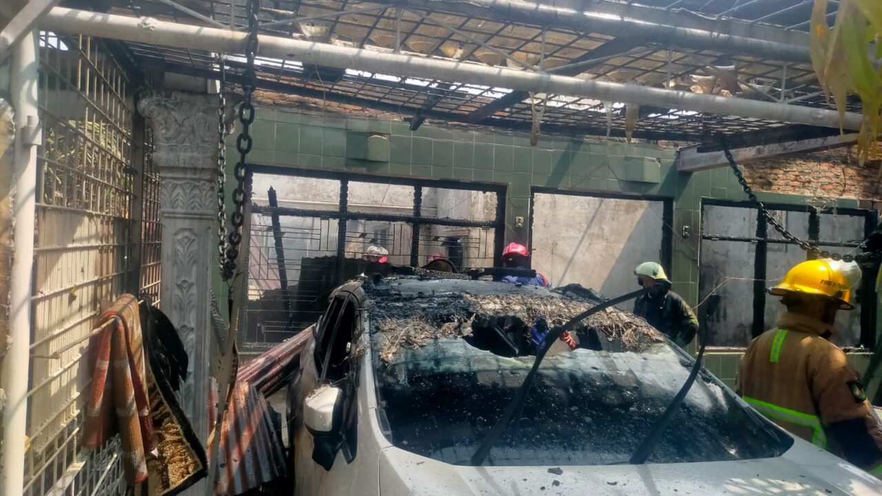 Rumah di Jalan Cangkir Terbakar, Satu Warga Luka Bakar