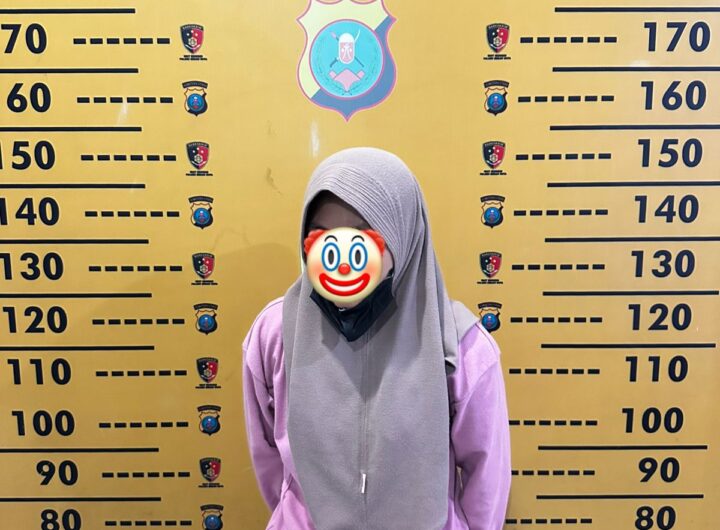 Merasa Tertipu, Pembeli Wanita Ancam Karyawan Toko Ps Store Pakai Parang