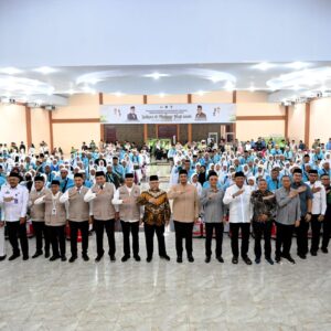 Lepas Keberangkatan Kloter 2 Haji Asal Langkat, Bobby Nasution Tekankan Kebersamaan dan Kekompakan