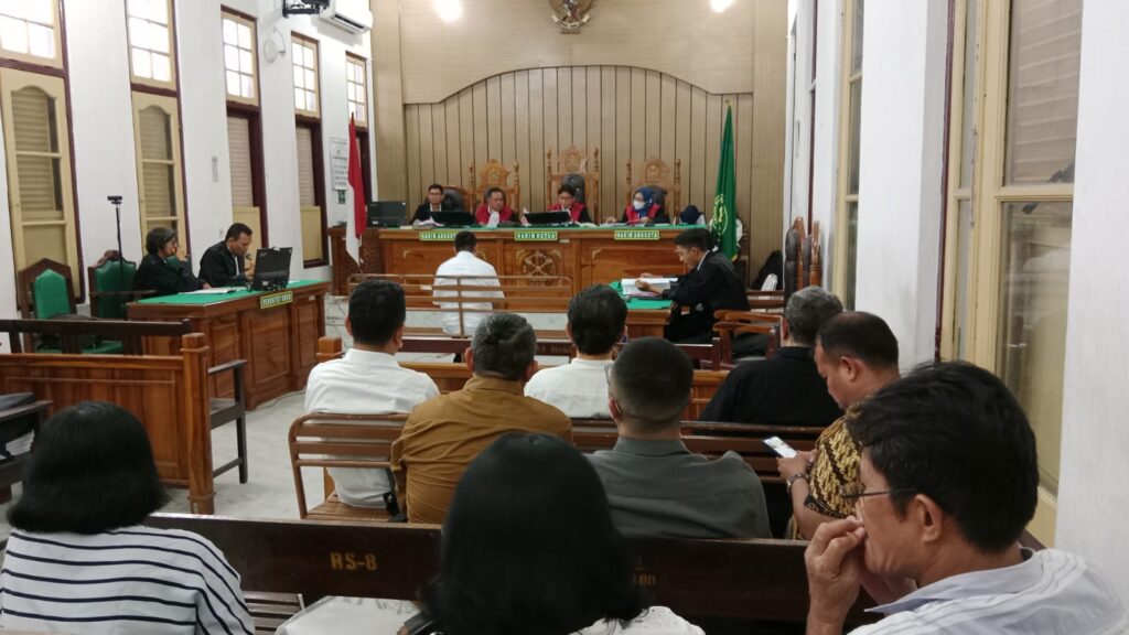 terdakwa Luthfi Putra Lesmana, selaku Pelaksana Madya di Bank Sumut KCP Krakatau