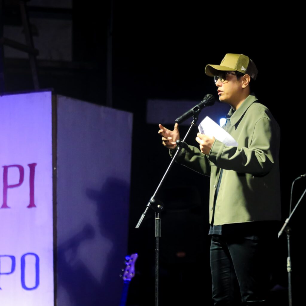 Di Taman Budaya, Rico Waas Rayakan Sastra Lewat Musikalisasi Puisi Kopi dan Kepo