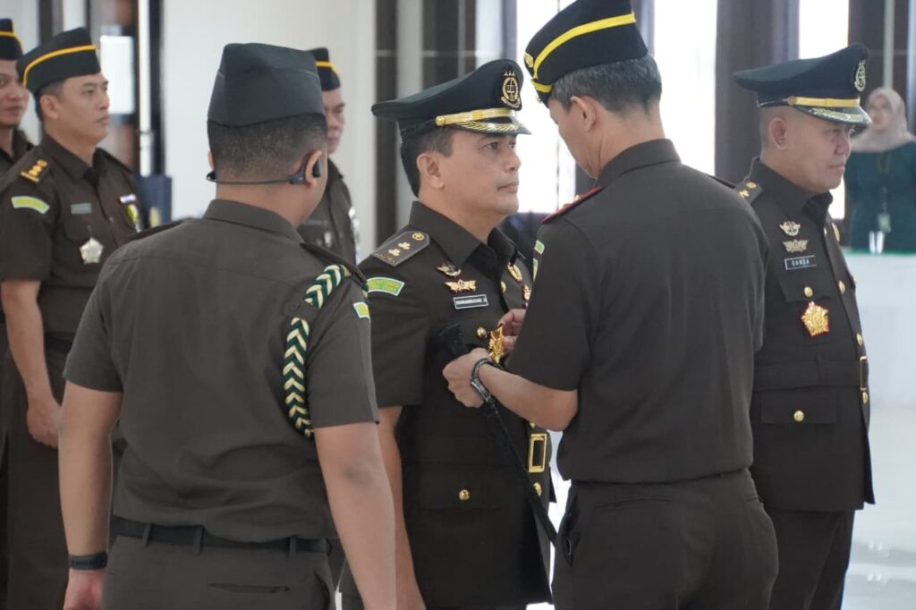 Sumanggar Siagian Resmi Jadi Aspidum Kejati Kalbar, Kajati Tekankan Integritas dan Tantangan Era Digital