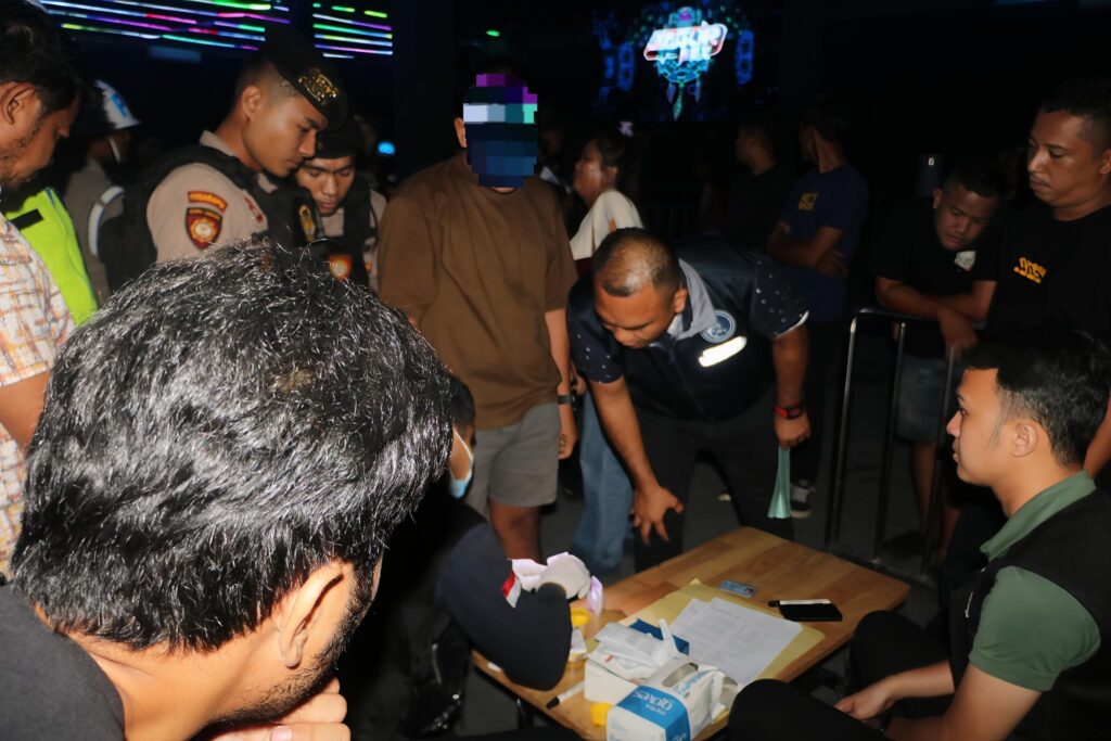 Razia THM High Pass dan Helen’s Night Mart Medan, Polda Sumut Amankan 4 Pengunjung Positif Narkotika