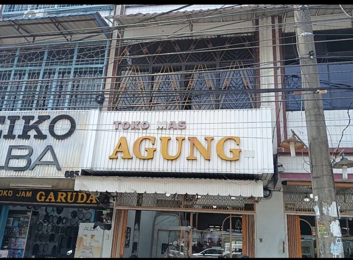 Pemotor Larikan 150 Gram Emas Batangan dari Toko Agung, Bergaya Pembeli