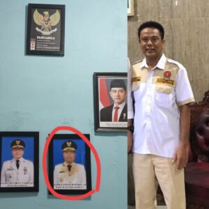 Foto Wakil Bupati Deli Serdang Rusak dan Kotor di Kantor Camat Sunggal, Gerindra Merasa Tersinggung