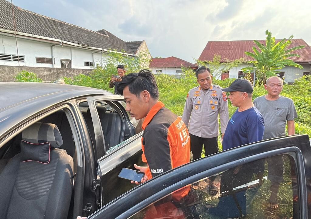 Tragis, Suami Istri Tewas dalam Mobil di Depan Rumah Orang Tua Diduga Listrik Padam