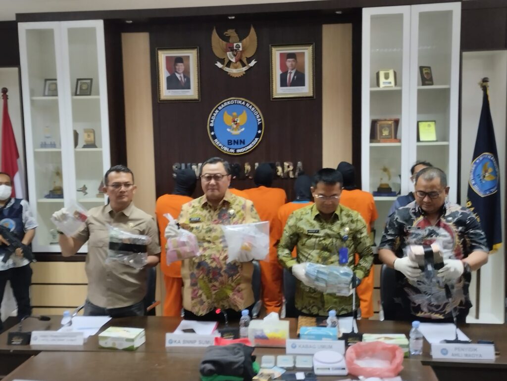 Operasi Saber Bersinar 2026: BNNP Sumut Ringkus 6 Tersangka, Pasutri Simpan Setengah Kilogram Sabu