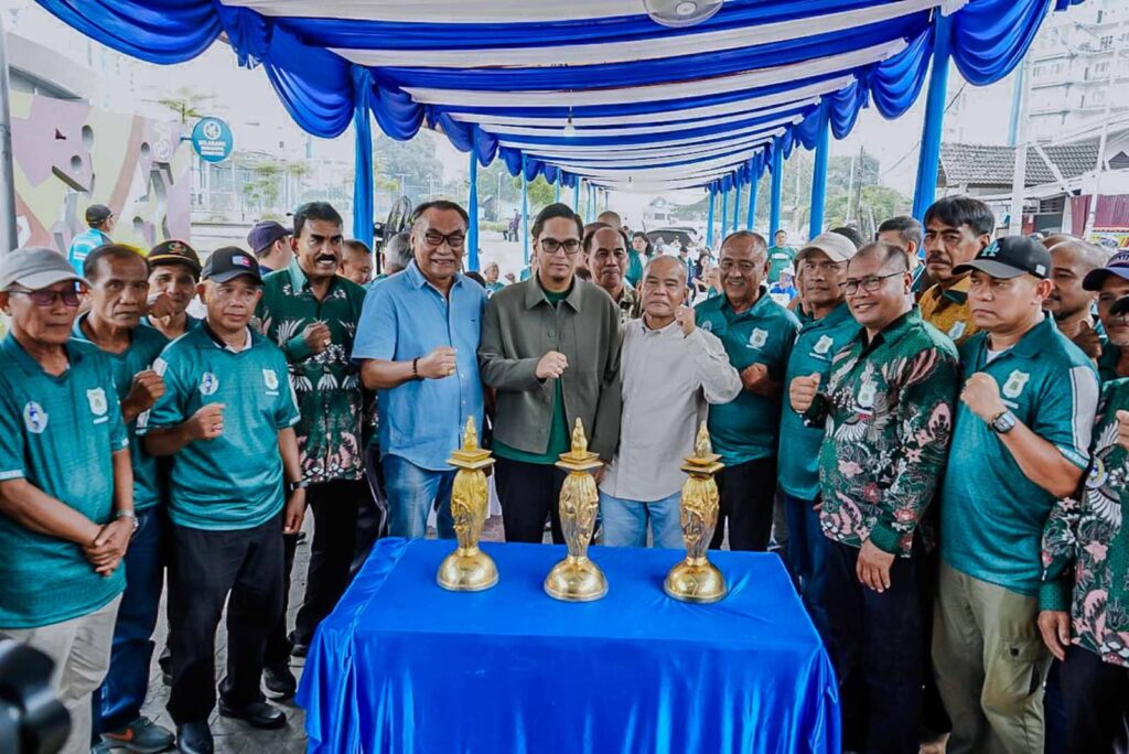 Kukuhkan Pengurus Mantan Pemain PSMS, Rico Waas Dorong Kebangkitan Sepak Bola Medan