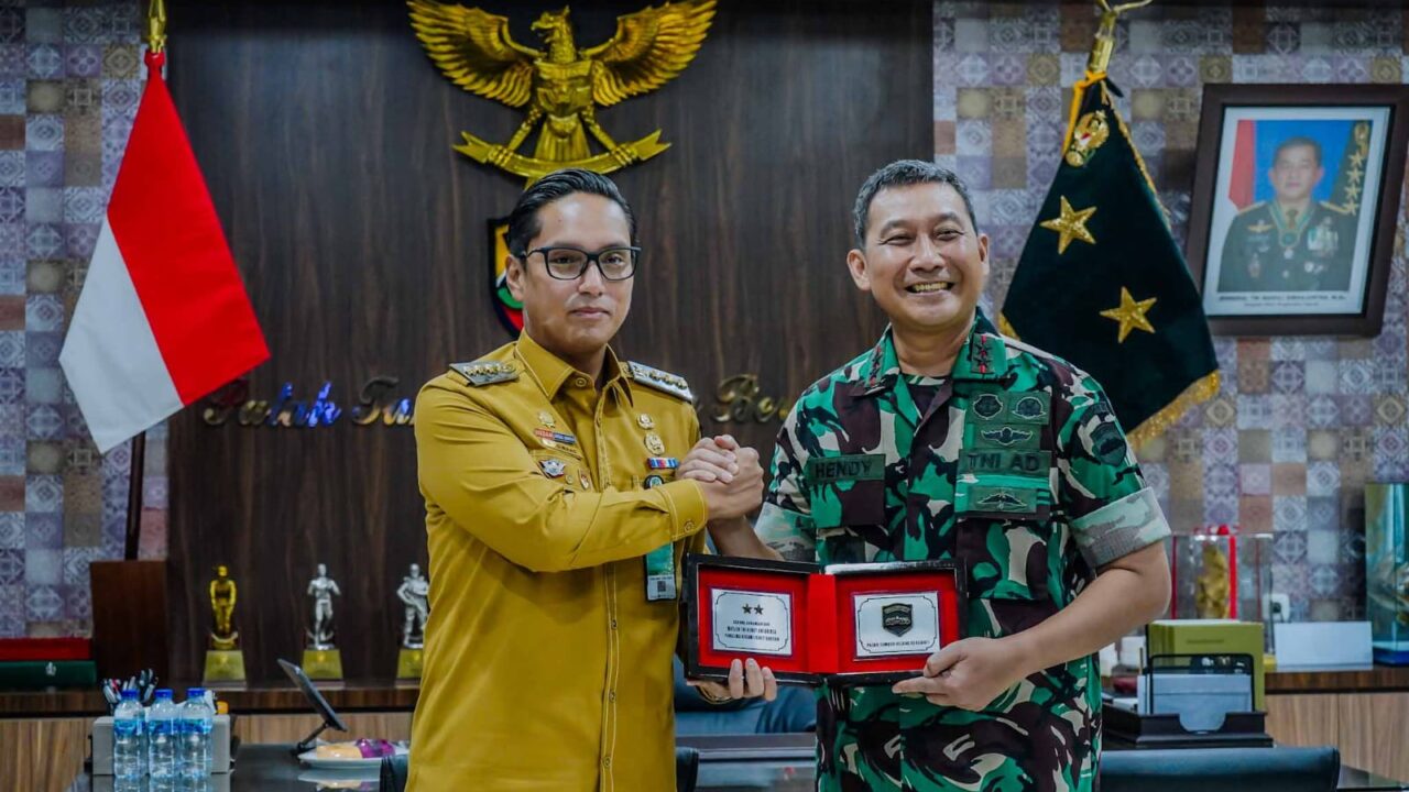 Silaturahmi dengan Pangdam I/BB, Rico Waas Perkuat Sinergi Pemko Medan dan TNI