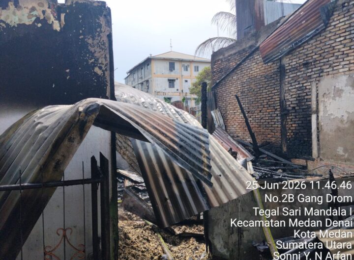 4 Rumah di Mandala Terbakar