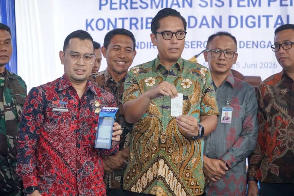 Rico Waas Luncurkan Digitalisasi Pasar dan Sistem Pembayaran Nontunai di Pasar Petisah