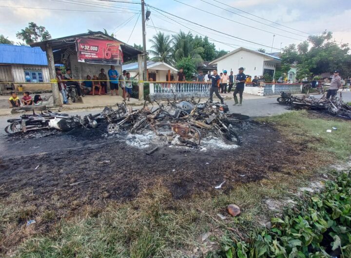 Bentrok Mencekam di Areal PT Bridgestone di Sergai Berujung Pembakaran