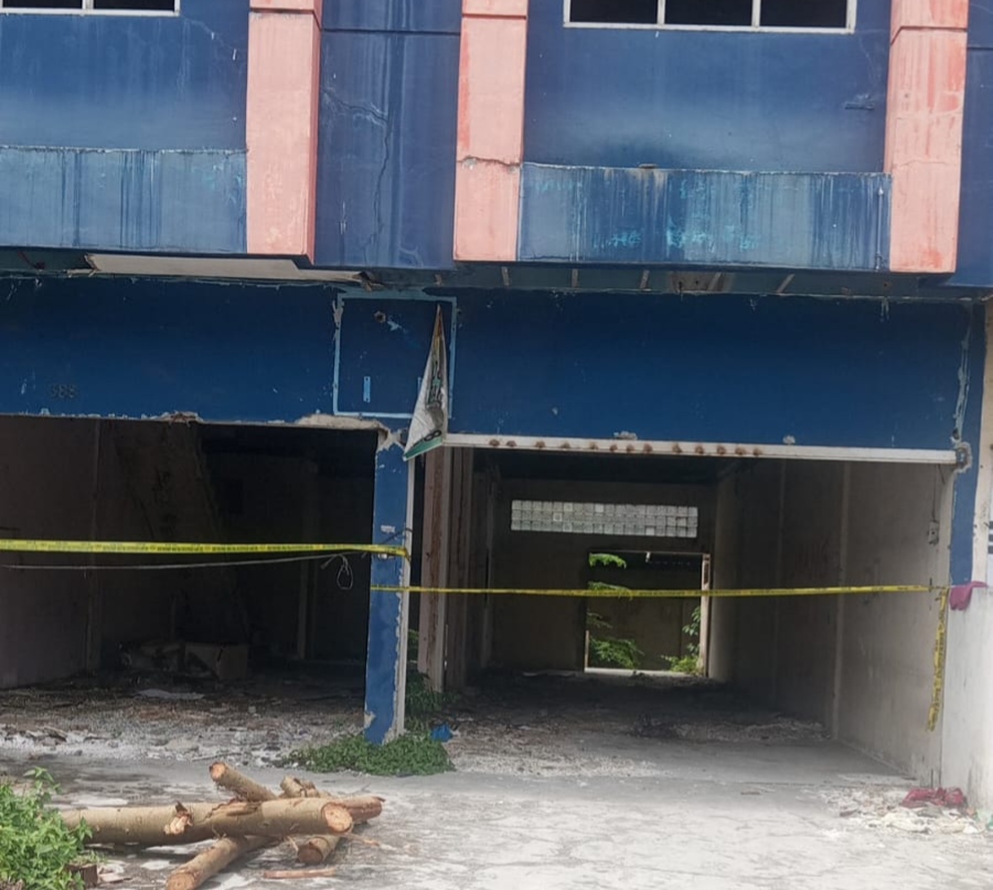 Mr X Tewas Tergantung di Gedung Jalan KL Yos Sudarso 