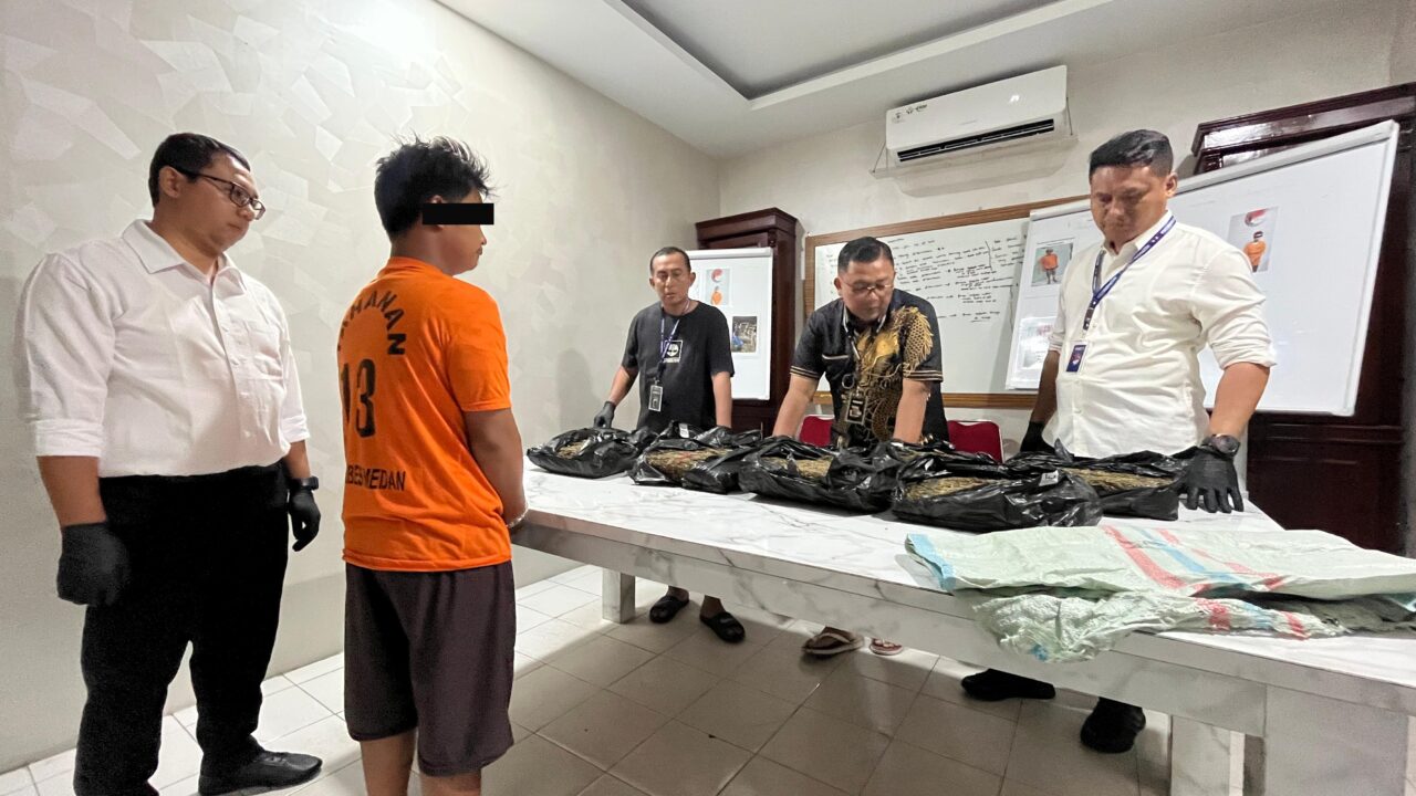 9,4 Kg Ganja Gagal Beredar di Medan