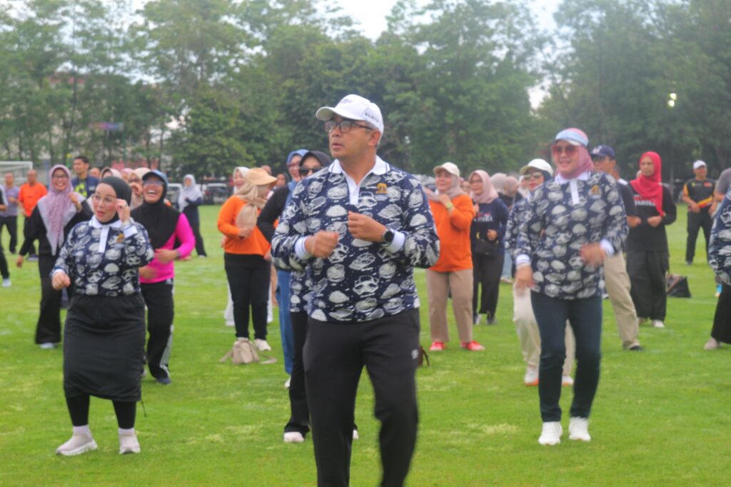 98 Wali Kota Se-Indonesia Senam Pagi Bersama di Taman Cadika Medan 