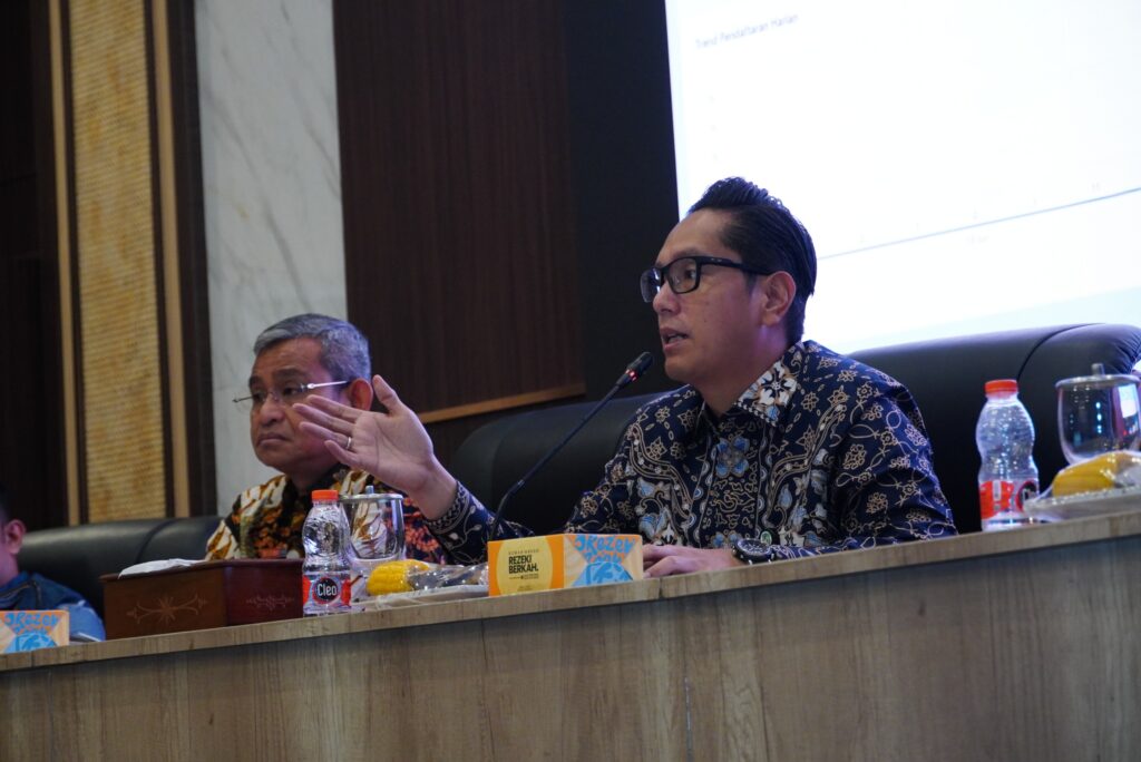 Dinilai Belum Maksimal, Wali Kota Medan Beri Tenggat Camat Tuntaskan Digitalisasi Bansos