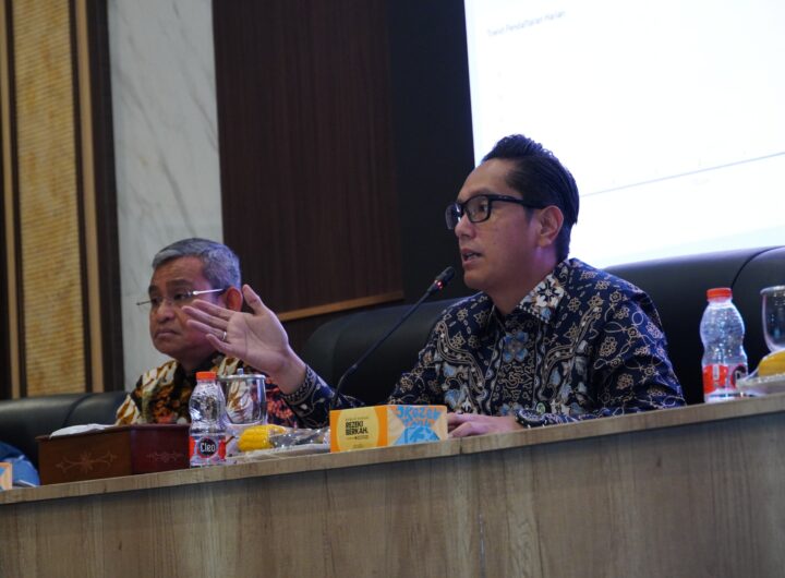 Dinilai Belum Maksimal, Wali Kota Medan Beri Tenggat Camat Tuntaskan Digitalisasi Bansos