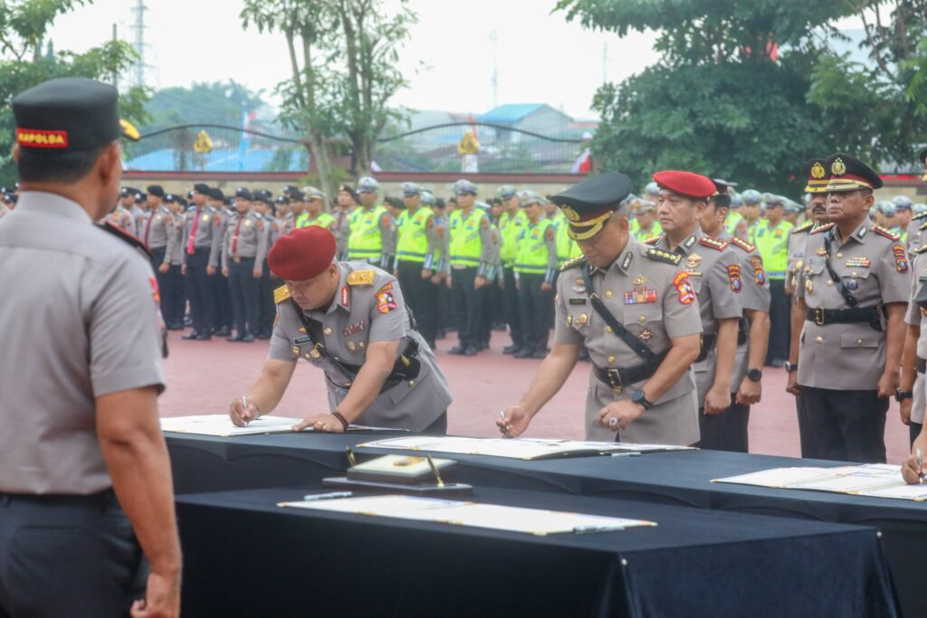 Pimpin Sertijab 24 Pejabat Utama dan Kapolres, Kapolda Sumut Tekankan Integritas serta Pelayanan Terbaik