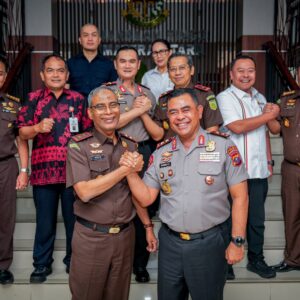 Perkuat Sinergi Penegakan Hukum, Kapolda Sumut Silaturahmi ke Kejati
