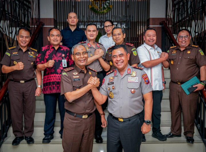 Perkuat Sinergi Penegakan Hukum, Kapolda Sumut Silaturahmi ke Kejati