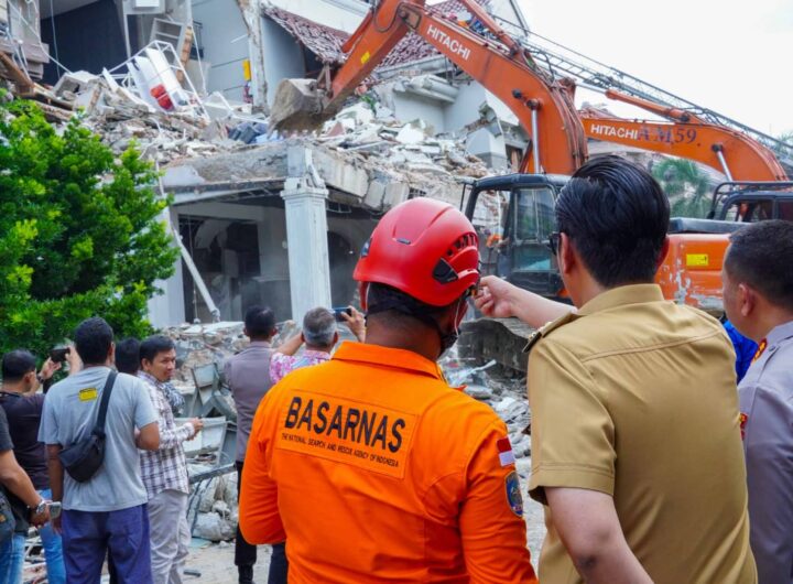 Dua Korban Ledakan Grand Polonia Masih Dicari, Pemko Medan Kerahkan Alat Berat dan Tim Medis