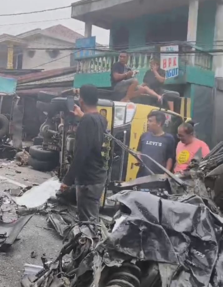 Kecelakaan Beruntun Terjadi di Sibolangit, Sejumlah Kendaraan Remuk dan Korban Tewas