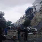 Ledakan Hebat Hancurkan 5 Rumah Mewah di Perumahan Grand Polonia, Mobil Tertimpa