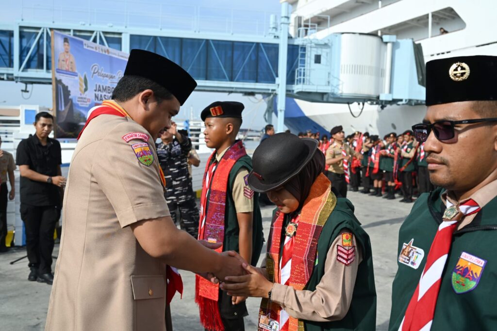Bobby Nasution Lepas 1.179 Pramuka Sumut ke Jamnas XII, Pesan Jaga Nama Baik Daerah