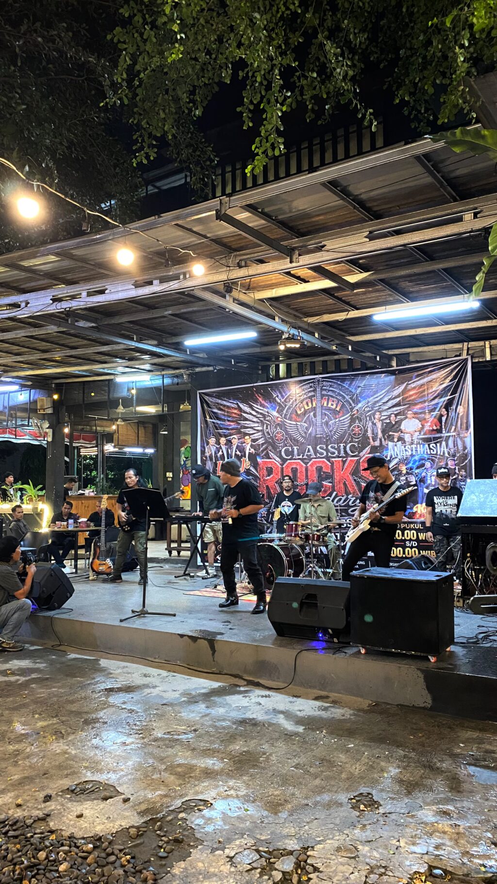 Bukan Sekedar Manggung, Rudi Property Bangkitkan Lagi Denyut Musik Binjai Dari Cafe Ke Cafe