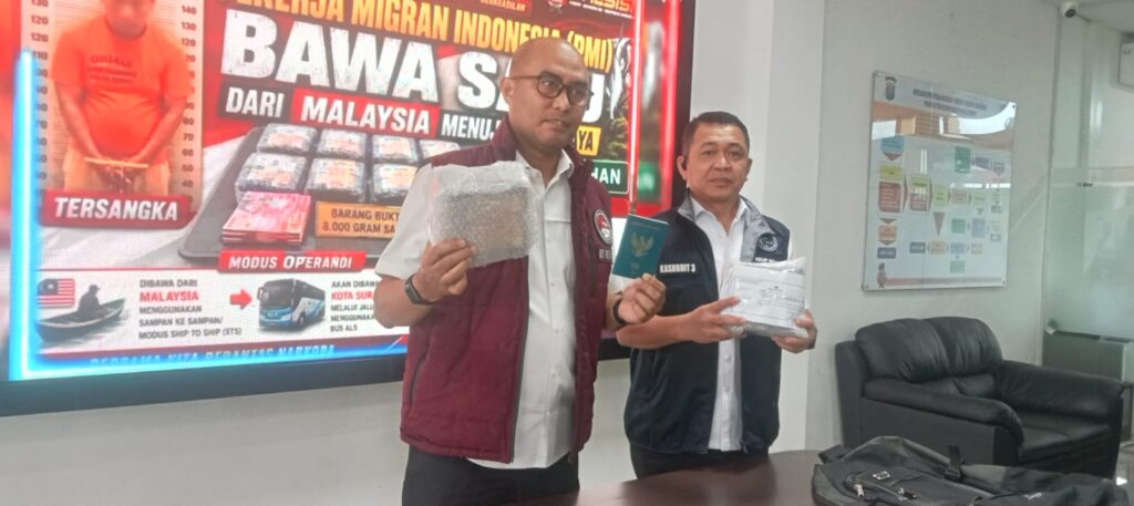PMI Asal Jawa Timur Ditangkap Bawa 8 Kg Sabu dari Malaysia di Asahan