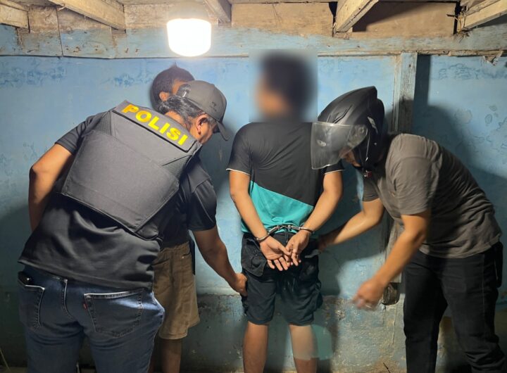 Polisi Gerebek Rumah di Bantaran Sungai Deli, IRT Diduga Bandar Sabu Ditangkap