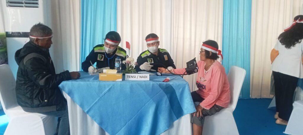 Polda Sumut Berikan Fasilitas Kesehatan kepada Warga Samosir