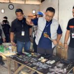 Rumah IRT Bandar Digerebek Polisi, 40 Paket Sabu dan Samurai Disita