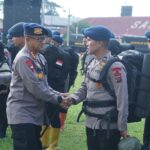 Gunung Sinabung Erupsi, Polda Sumut Siagakan 100 Personel Brimob dan Peralatan Pendukung