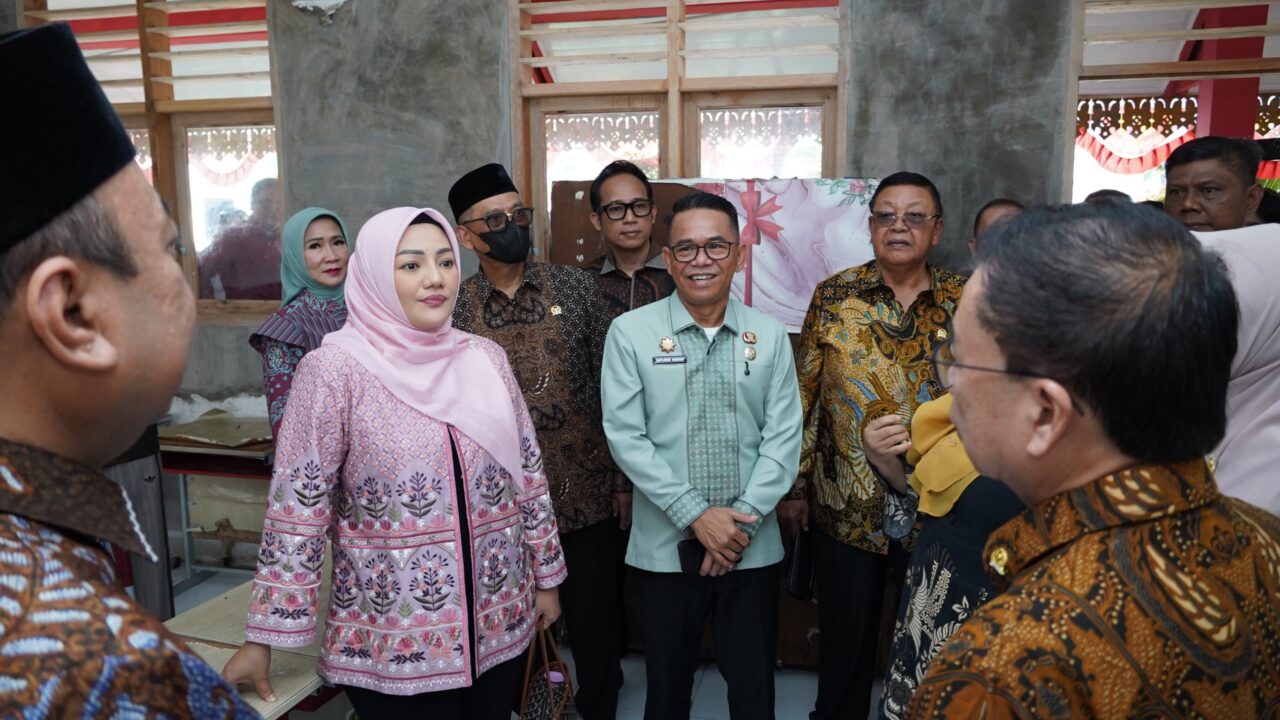 Komisi X DPR RI Tinjau Sekolah Terdampak Banjir, Zakiyuddin: Pemko Medan Pastikan Pendidikan Tetap Berjalan