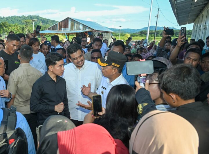 Kunjungi Huntara Tapsel, Wapres Gibran dan Gubernur Sumut Pastikan Huntap Segera Dibangun