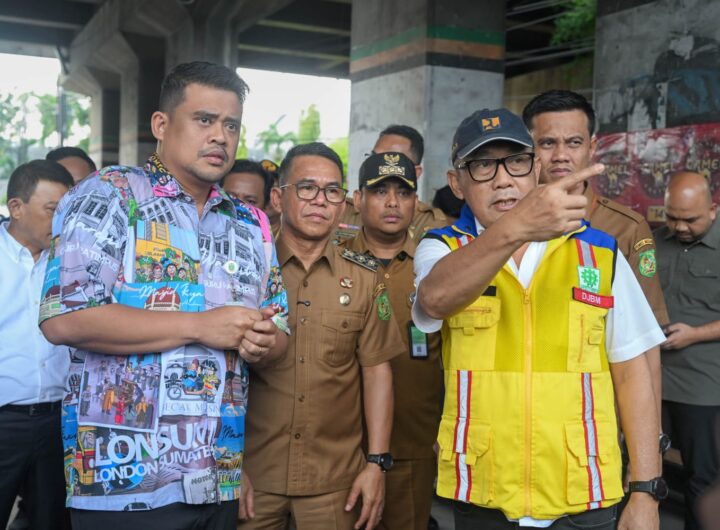 Bobby Nasution Tinjau Titik Banjir Jalan Letda Sujono, Penanganan Langsung Dipercepat