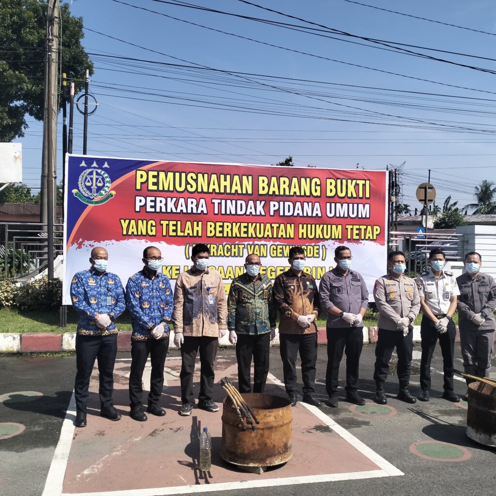 Kejari Binjai Musnahkan Barang Bukti 43 Perkara, 7,91 Kg Ganja dan 48,52 Gram Sabu