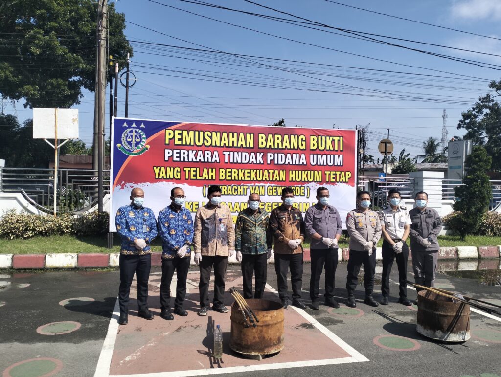 Kejari Binjai Musnahkan Barang Bukti 43 Perkara, 7,91 Kg Ganja dan 48,52 Gram Sabu