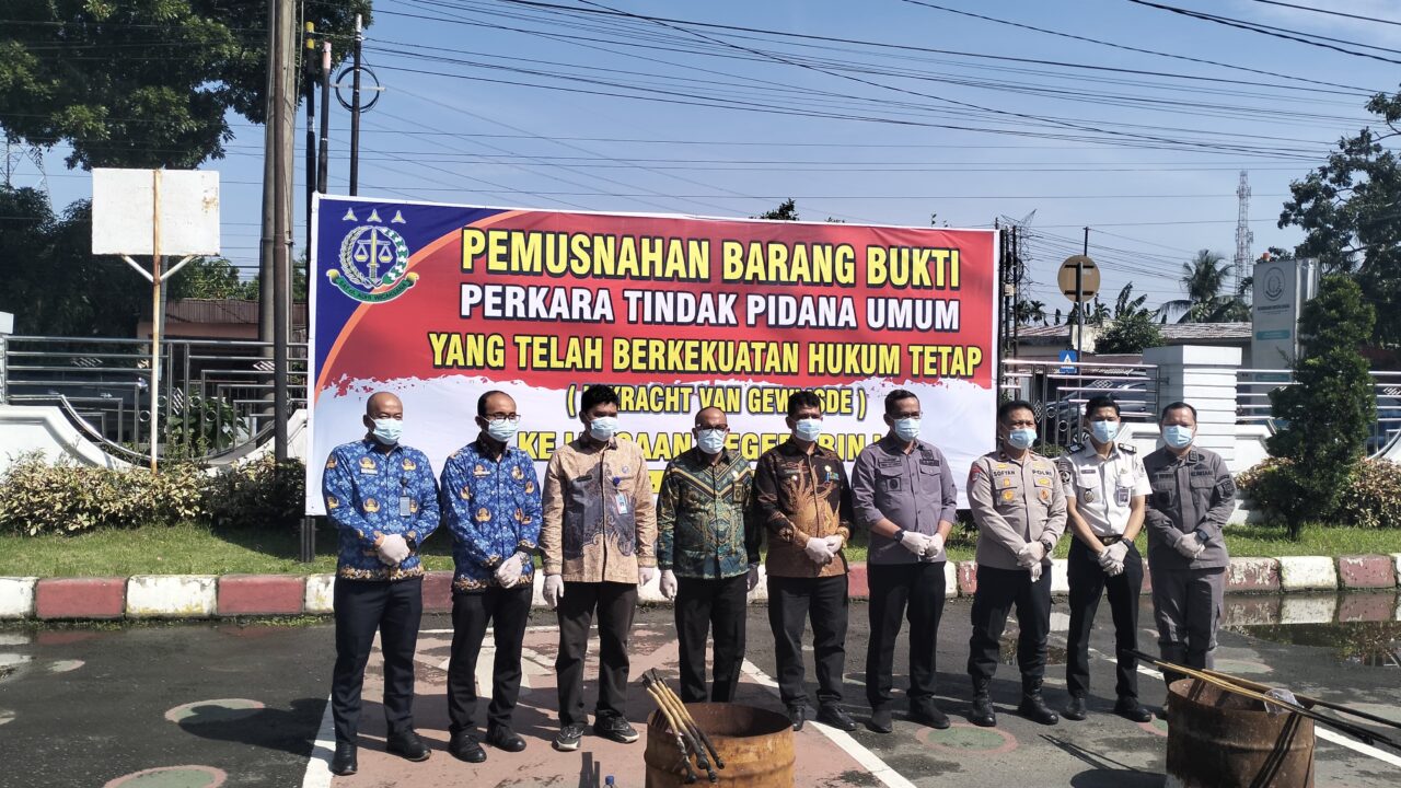 Kejari Binjai Musnahkan Barang Bukti 43 Perkara, 7,91 Kg Ganja dan 48,52 Gram Sabu