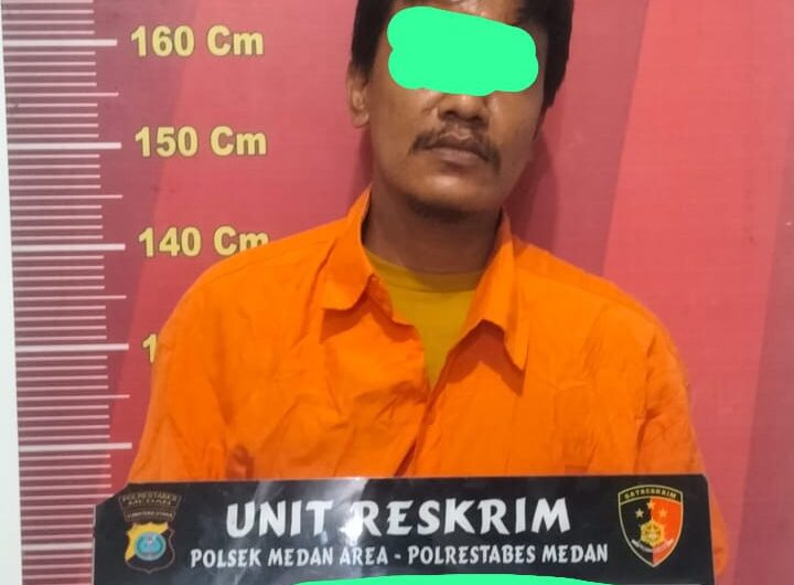Pura-pura Bantu Turunkan Anak, Jukir Curi Tas IRT di Depan Apotek