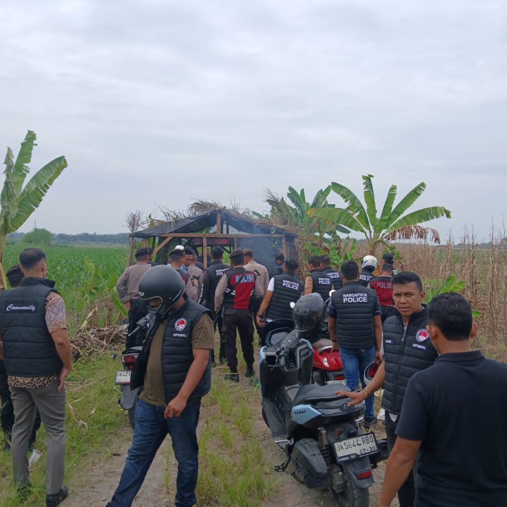 Barak Sabu Dekat TPA Binjai Timur Digerebek, Puluhan Bong Ditemukan Lalu Dibakar Polisi