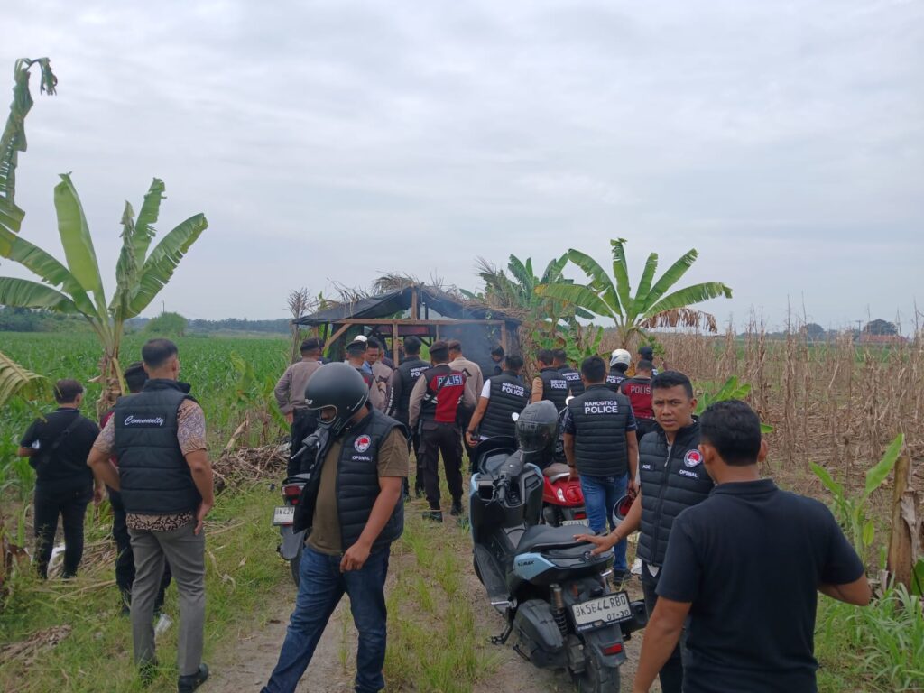 Barak Sabu Dekat TPA Binjai Timur Digerebek, Puluhan Bong Ditemukan Lalu Dibakar Polisi