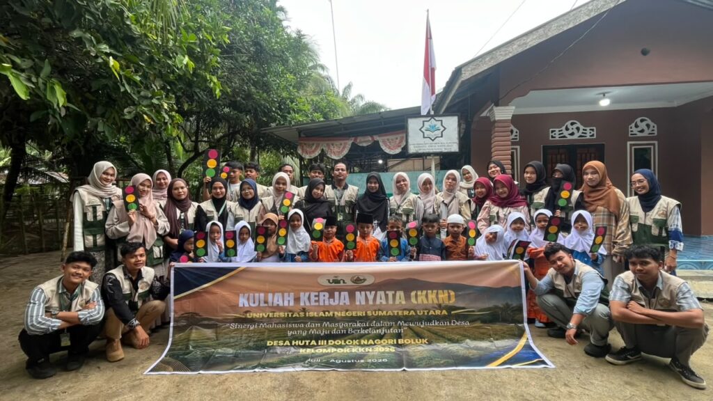 Aksi Seru Mahasiswa KKN UINSU: Tanamkan Kesadaran Berlalu Lintas Sejak Dini pada Siswa RA Wahyu Abadi