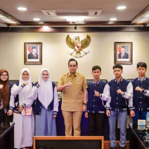 Bawa Nama Indonesia, Rico Waas Lepas 10 Pelajar Medan ke Ipoh Malaysia