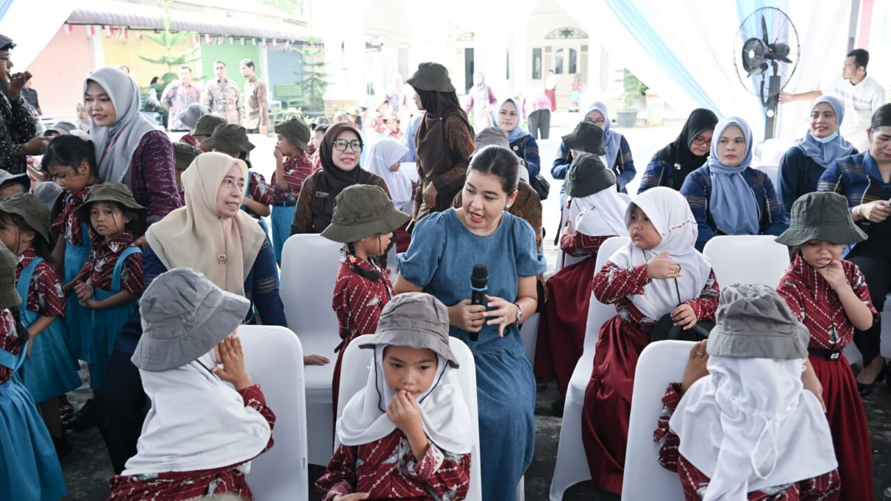Kahiyang Ayu Ajak Siswa TK/SD Pertiwi Biasakan Hidup Sehat Sejak Dini