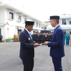 Amir Hamzah Lantik Sofyan Syahputra Siregar Jadi Kadisdik Binjai